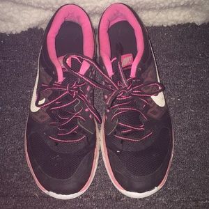 Girls Nike shoes